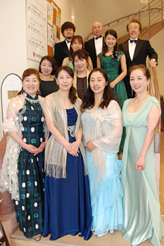 �y�R���T�[�g�̗l�q(6)�z